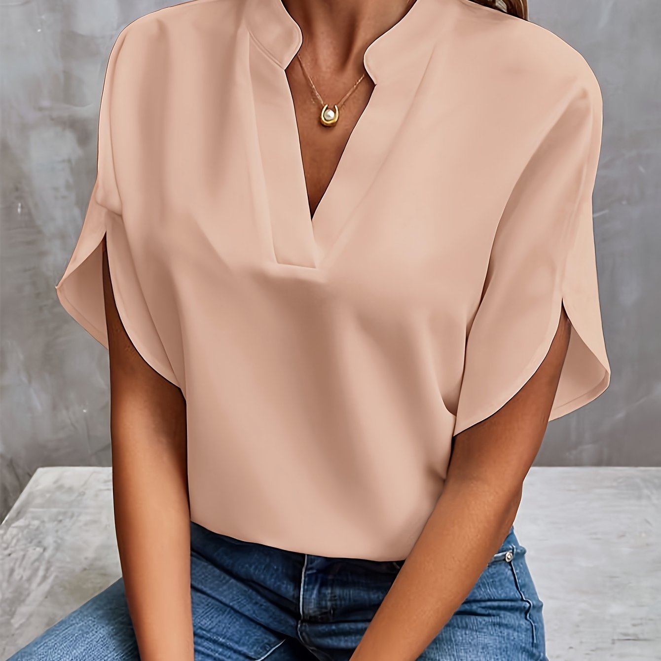 Lina - Lett og elegant bluse for enhver anledning